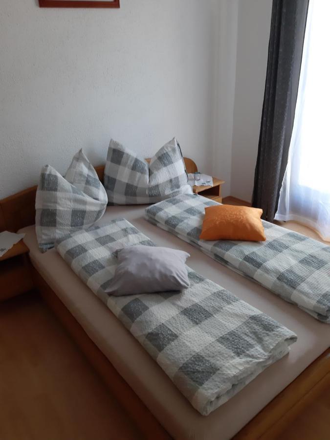 אומיסאליי Apartmani Jozefina מראה חיצוני תמונה