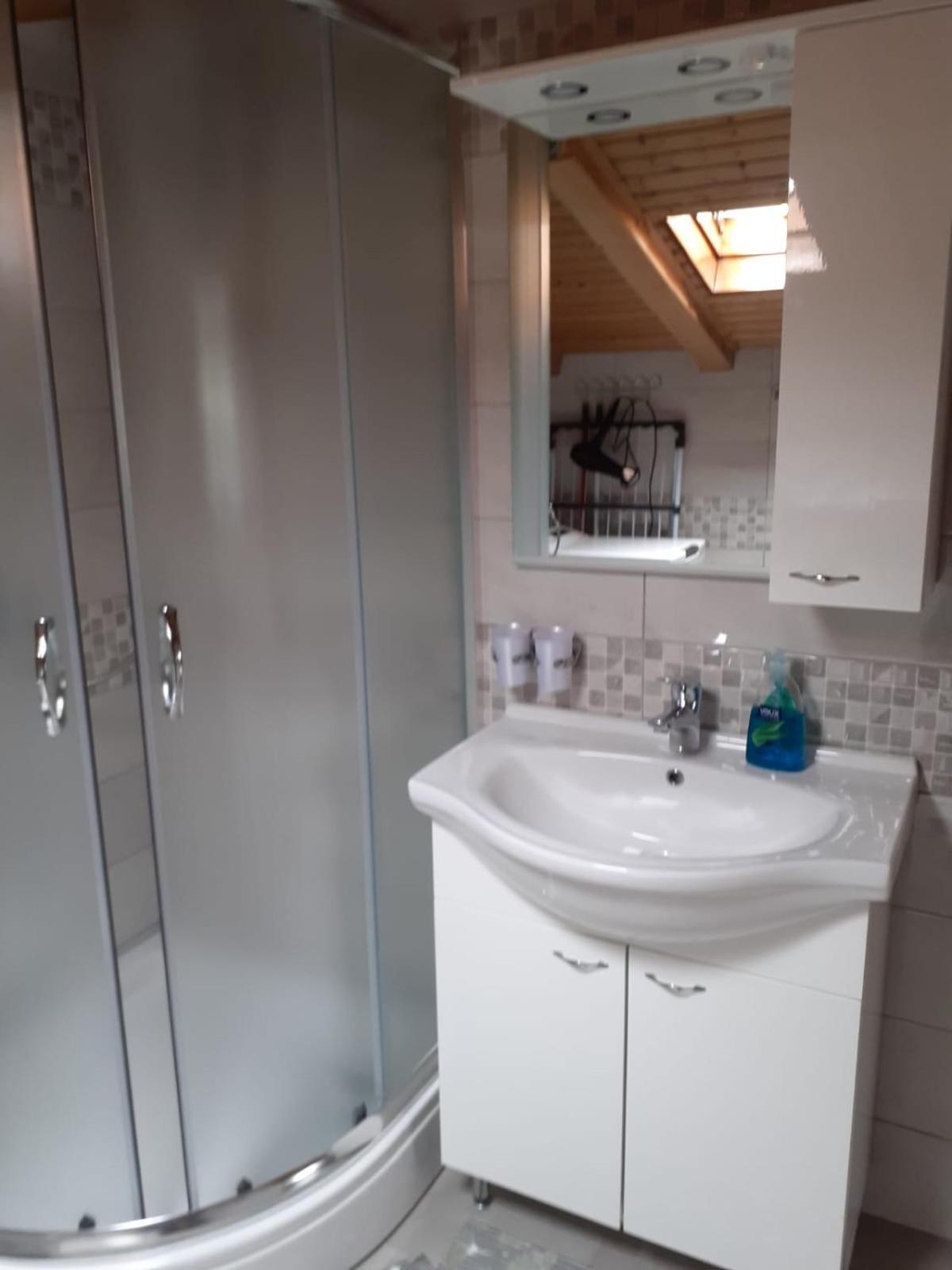 אומיסאליי Apartmani Jozefina חדר תמונה