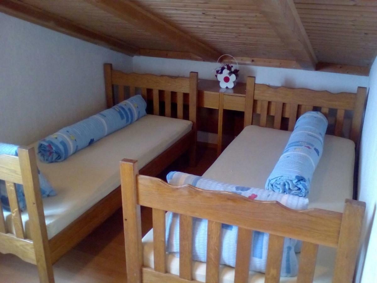 אומיסאליי Apartmani Jozefina מראה חיצוני תמונה