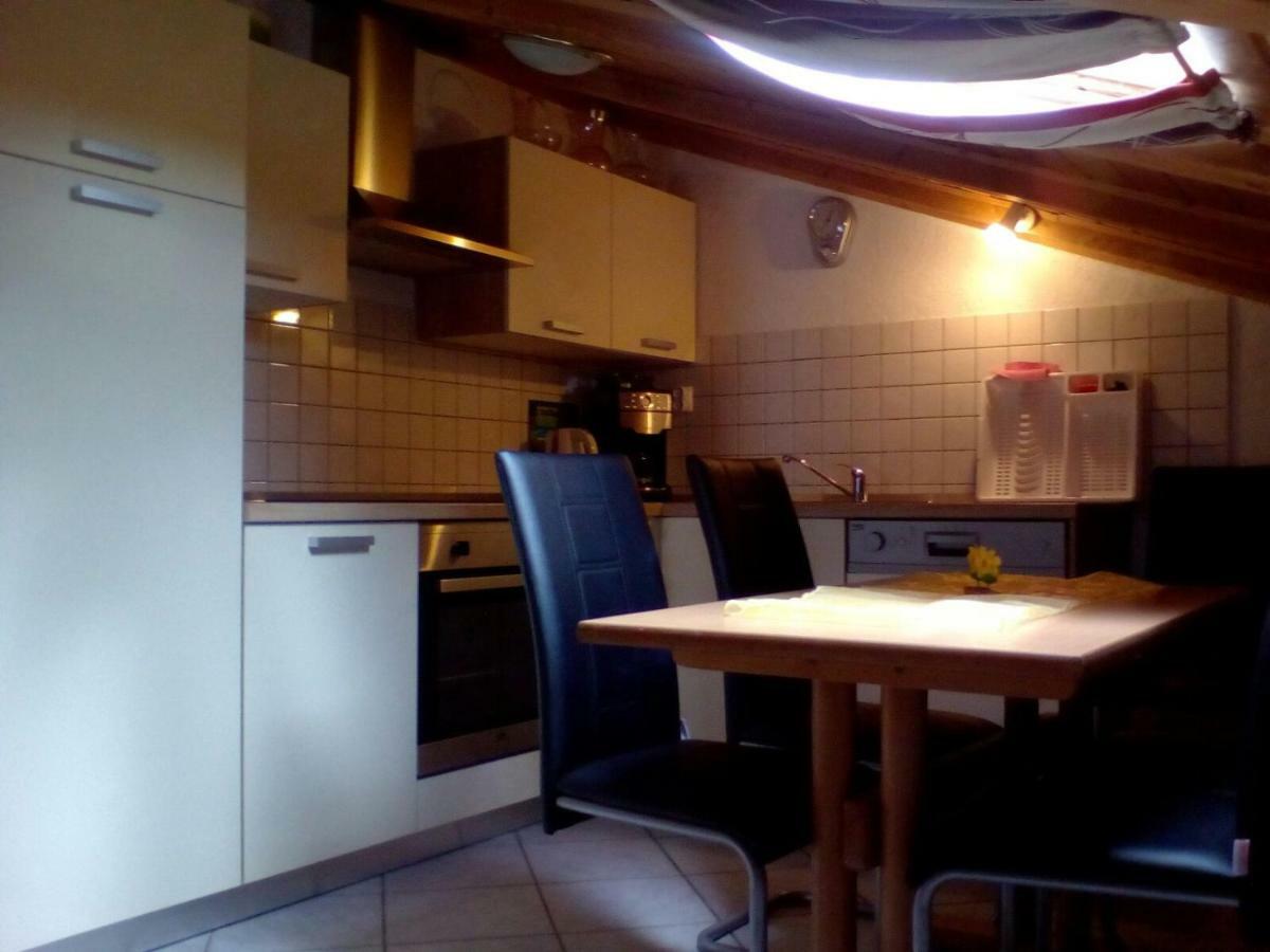 אומיסאליי Apartmani Jozefina מראה חיצוני תמונה