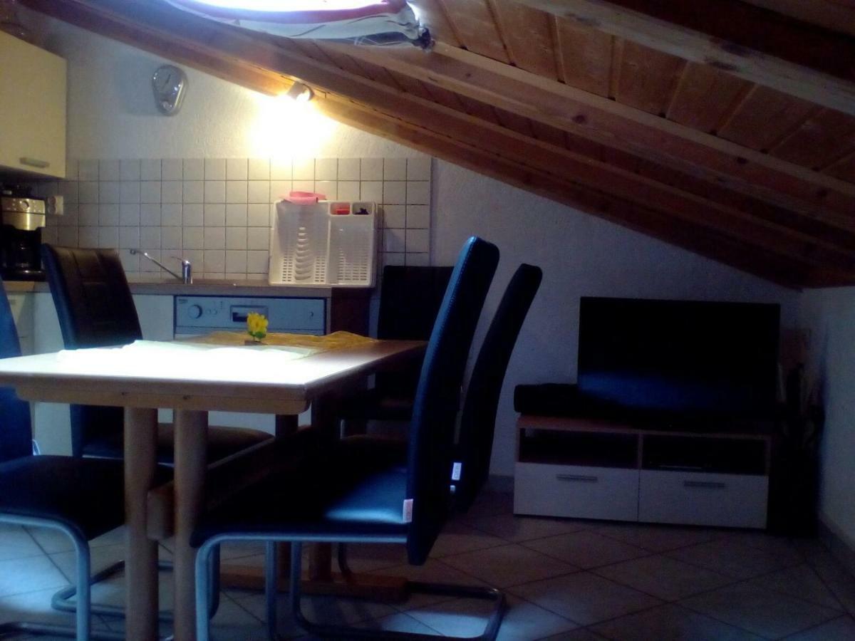 אומיסאליי Apartmani Jozefina מראה חיצוני תמונה
